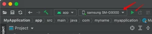 Android Studio 会自动识别你的手机型号,启动按钮也会变成绿色可点击的样式